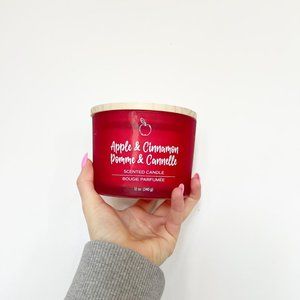 ✨ Apple & Cinnamon Double Wick Candle